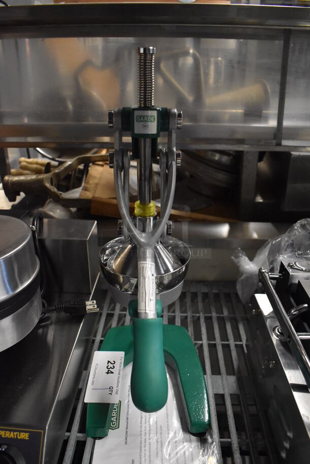 BRAND NEW! Garde XL MCJ2 Manual Metal Commercial Countertop Citrus Juicer with Safety Spring. 7x12x20 - Image 2 of 6