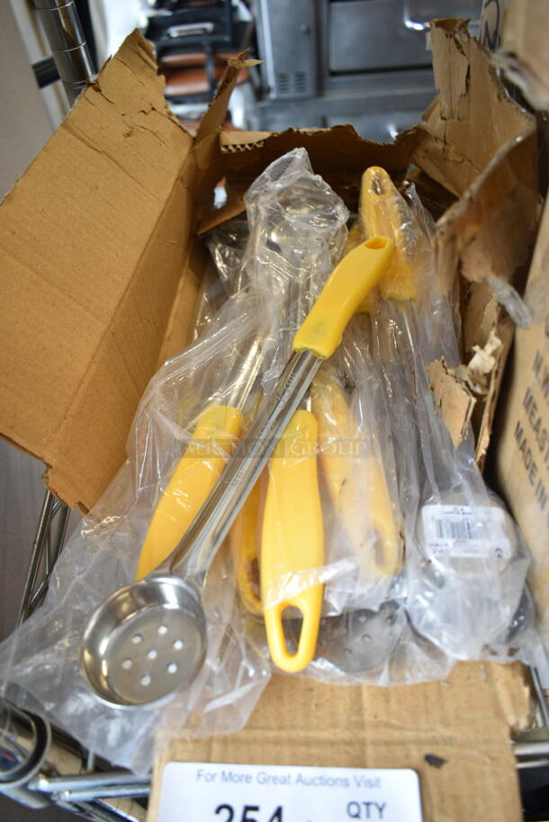 12 BRAND NEW SCRATCH AND DENT! Winco FPP-1 Stainless Steel Food Portioner / Spoodle. 12 Times Your Bid!  - Image 2 of 8
