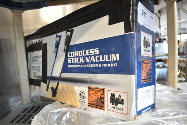 BRAND NEW SCRATCH AND DENT! Lavex 457VC8002GY Convertible Gray Cordless Stick Vacuum with 2.0Ah Battery, HEPA Filtration, and Tool Kit. Tested and Working! - Image 2 of 3