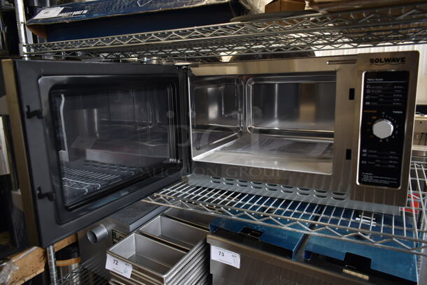 BRAND NEW SCRATCH AND DENT! Solwave 180MW112D 1000W Stackable Commercial Microwave with Large 1.2 cu. ft. Interior and Dial Controls. 120 Volts, 1 Phase.  - Image 5 of 6