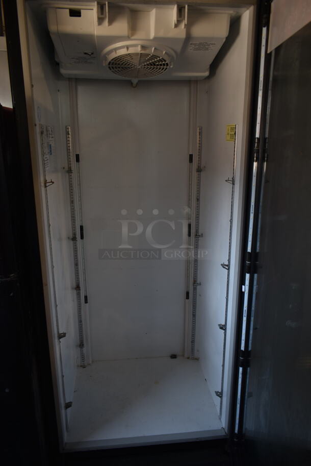 Imbera G319 ENERGY STAR Metal Commercial Single Door Reach In Cooler Merchandiser. 115 Volts, 1 Phase. Tested and Working! - Image 3 of 4