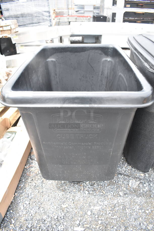 BRAND NEW SCRATCH AND DENT! Rubbermaid Black 16 Cu. Ft. Bulk Cube Truck (500 lb.) with Quiet Casters - Image 2 of 4