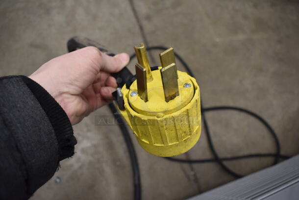 2020 CookTek MC17004-200 Stainless Steel Commercial Countertop Electric Powered 4 Burner Range. 208 Volts. 25x31x17 - Image 6 of 7