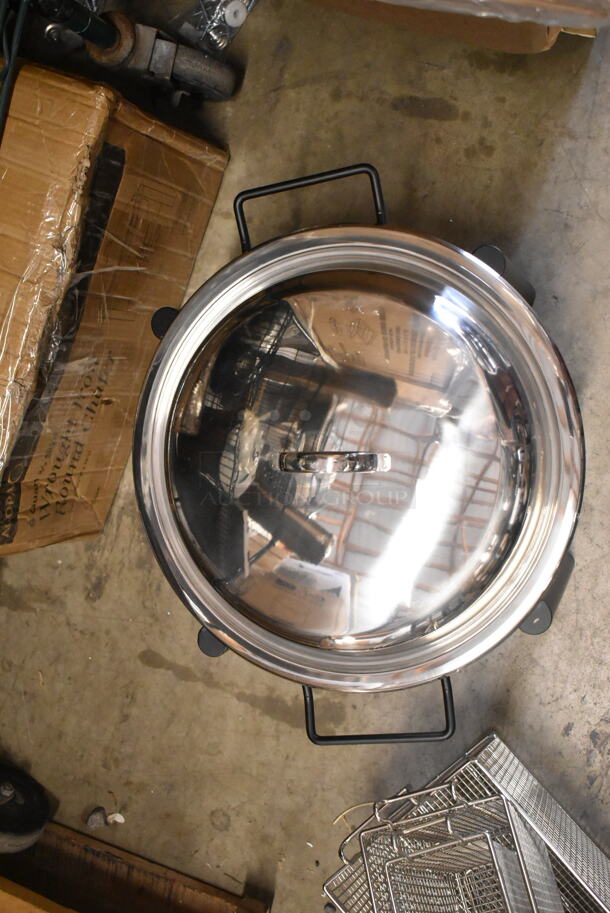 3 BRAND NEW SCRATCH AND DENT! Acopa 6 Qt. Wrought Iron Pillar Round Chafer. 3 Times Your Bid! - Image 4 of 7