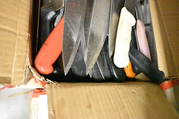 45 SHARPENED Stainless Steel Knives Including Chef Knives. 45 Times Your Bid!  - Image 4 of 8