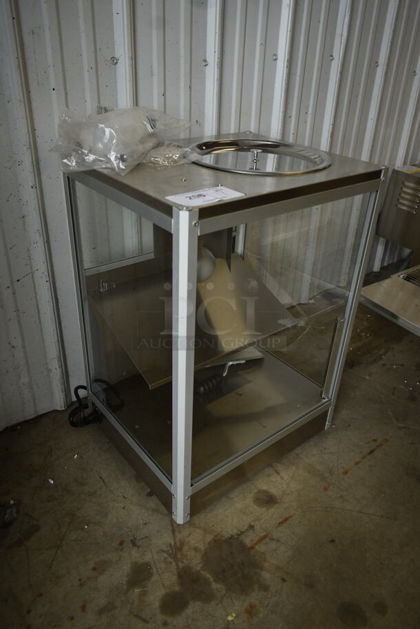 BRAND NEW SCRATCH AND DENT! Carnival King NCM560R 10-15 lb. Nacho Chip, Popcorn, Peanut Warmer / Merchandiser with Forced Air. 120 Volts, 1 Phase. Tested and Working! - Image 3 of 7