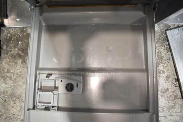Frigidaire FDPC4221AS2A Stainless Steel Undercounter Dishwasher. 120 Volts, 1 Phase - Image 2 of 6