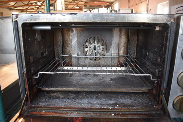 Waring Stainless Steel Commercial Countertop Electric Powered Convection Oven. 120 Volts, 1 Phase. 24x17x14. Tested and Does Not Power On - Image 4 of 6