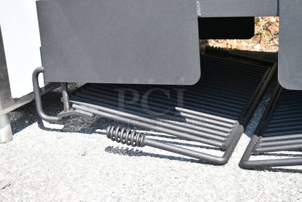 BRAND NEW SCRATCH AND DENT! Ultra Site Playcore 627 28" Inground Mount Cantilever Group Grill with 4" Square Post - Image 5 of 8