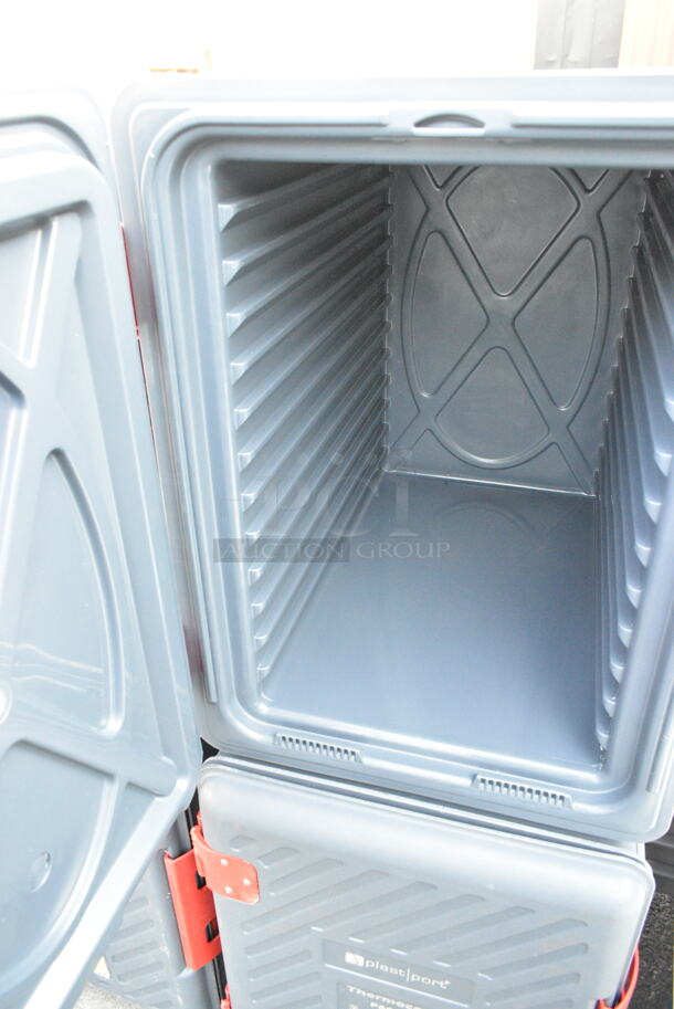 4 Plast Port Thermocase P600M Poly Portable Catering Case. 4 Times Your Bid! - Image 2 of 3