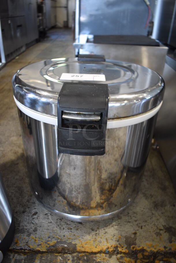 Amko SEJ-22000 Stainless Steel Commercial Countertop Rice Cooker. 110-120 Volts, 1 Phase. 16x18x16 - Image 1 of 6