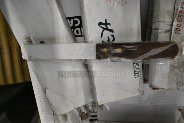 6 BRAND NEW! Boxes Including 10055817 Steak Knives, 6 Browne 57.3180 Eclipse Spoons. 6 Times Your Bid!  - Image 7 of 9