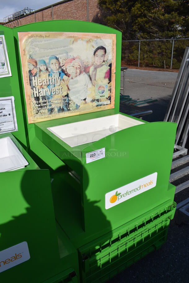 Green Metal Cart on Commercial Casters. 32x30x65 - Image 5 of 5