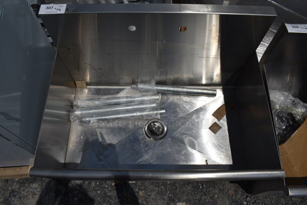 BRAND NEW SCRATCH AND DENT! Stainless Steel Commercial Single Bay Sink.  - Image 3 of 4