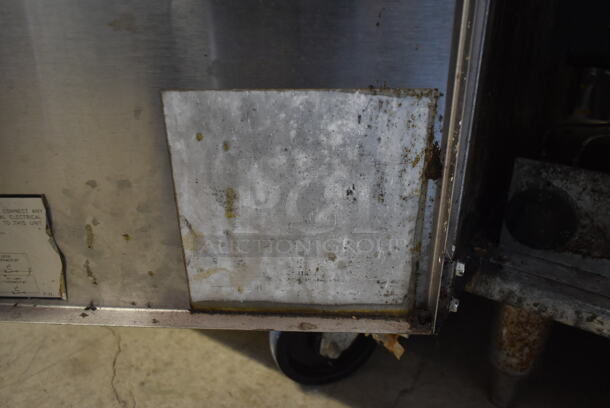 Imperial Stainless Steel Commercial Floor Style Gas Powered Deep Fat Fryer w/ 2 Metal Fry Baskets. - Image 5 of 5