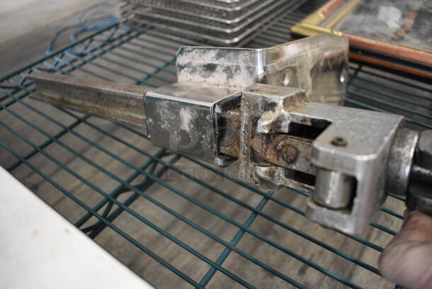 Metal Commercial Can Opener in Mount. 10x4x19 - Image 4 of 4