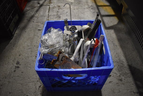 ALL ONE MONEY! Crate of Various BRAND NEW Items Including Tongs, Ladles, Scissors and Hollowick Liquid Candles - Image 7 of 7
