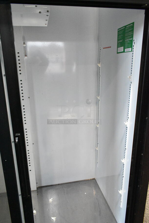 Turbo Air TGM-69RB-N Metal Commercial 3 Door Reach In Cooler Merchandiser. 110-120 Volts, 1 Phase. Tested and Working! - Image 2 of 5