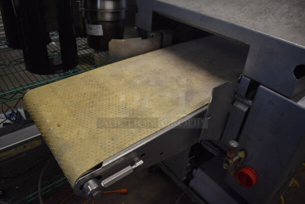 Townsend 9000 Stainless Steel Commercial Floor Style Automatic Membrane Skinner on Commercial Casters. 125-250 Volts, 1 Phase. 80x29x54 - Image 4 of 7