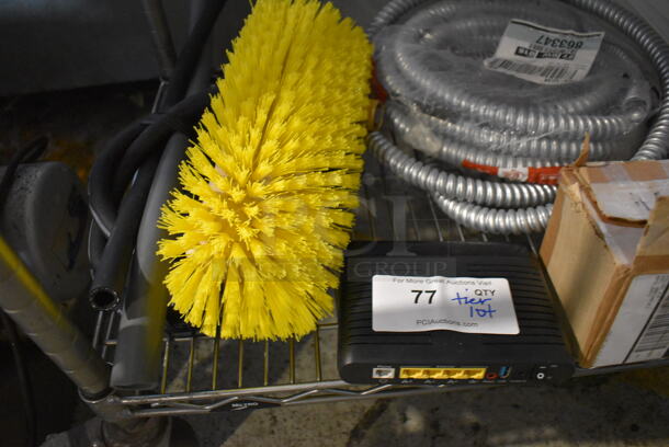 ALL ONE MONEY! Tier Lot of Various Items Including Poly Condiment Bottles and Brush - Image 4 of 4