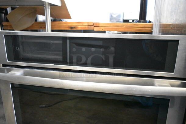 BRAND NEW SCRATCH AND DENT! Jenn Air JJW3430DS01 Stainless Steel Electric Powered Convection Oven. 240 Volts, 1 Phase. - Image 3 of 5