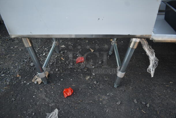 BRAND NEW SCRATCH AND DENT! Regency 600IB2130C7 Stainless Steel Ice Bin w/ Cold Plate. - Image 3 of 4