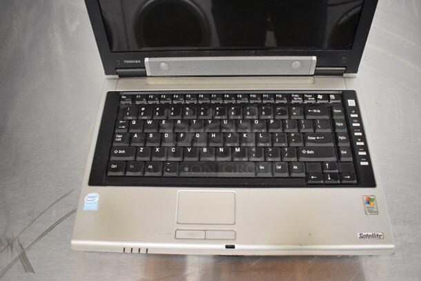 Toshiba 14" Laptop - Image 3 of 5