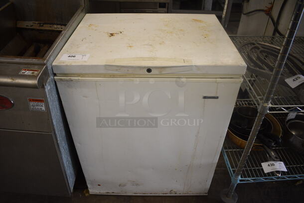 Kenmore Metal Chest Freezer. 115 Volts, 1 Phase. 27.5x24x35