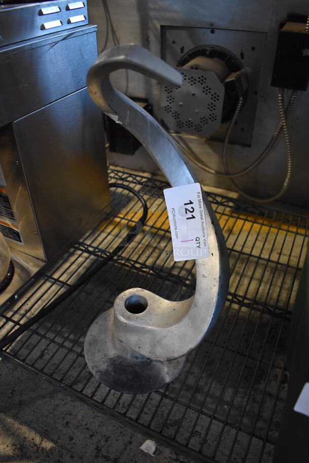 Metal Commercial Dough Hook Attachment for Hobart Mixer. 7.5x7.5x19 - Image 3 of 4