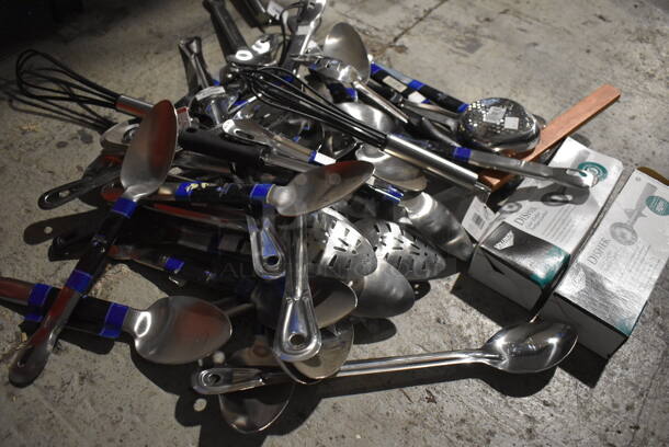 ALL ONE MONEY! Crate of Various BRAND NEW Items Including Serving Spoons and Whisks - Image 5 of 6