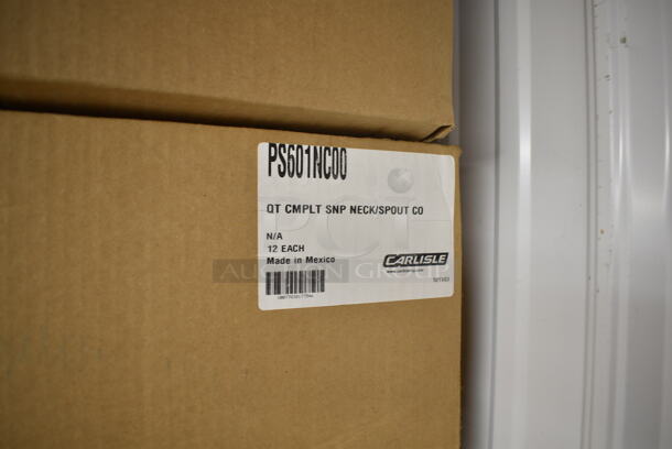 5 Boxes of 12 BRAND NEW SCRATCH AND DENT! Carlisle Store N' Pour PourPlus 1 Qt. Container with Assorted Spout / Neck and Cap PS601NC00. 5 Times Your Bid! - Image 5 of 8