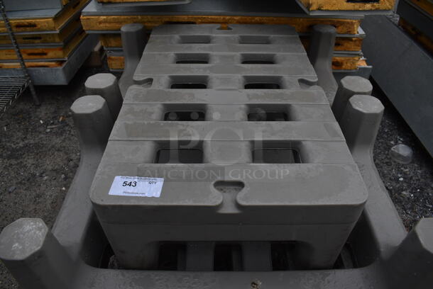 Metro Gray Poly Dunnage Rack. Stock Picture - Cosmetic Condition May Vary. 36x22x12 - Image 2 of 3