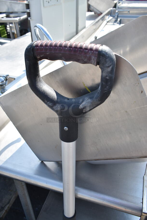 2 Snow Shovels. 2 Times Your Bid! - Image 9 of 9