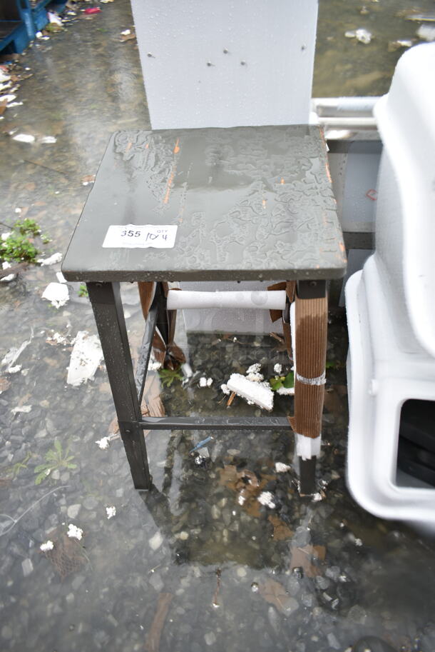BRAND NEW SCRATCH AND DENT! Lancaster Table & Seating 164BINDGRYFR Industrial Backless Bar Stool with Slate Gray Finish - Image 2 of 4
