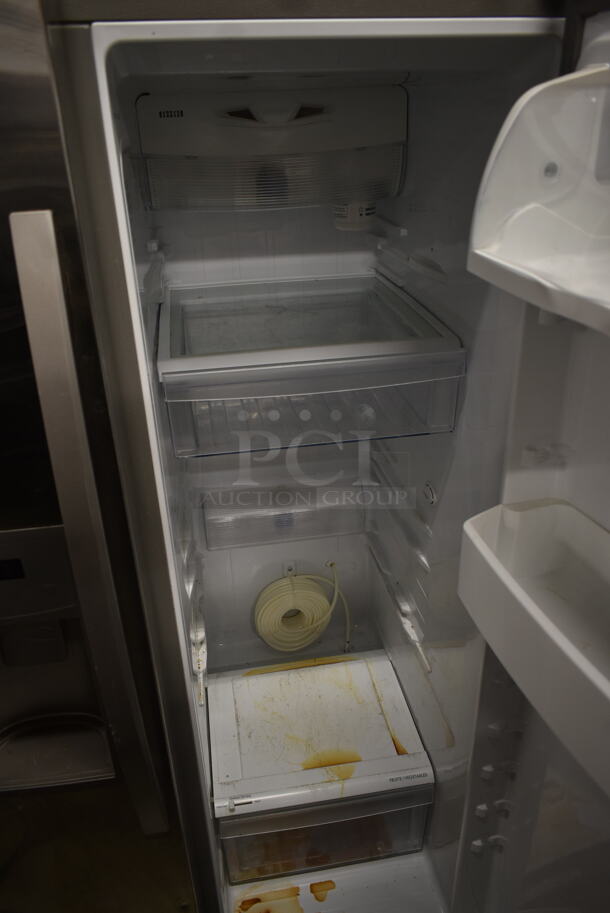 Kenmore 795.51313.012 Stainless Steel Cooler Freezer Combo Unit w/ Water and Ice Dispenser. 115 Volts, 1 Phase. Tested and Working!  - Image 5 of 7