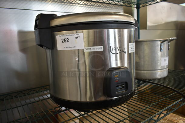 Avantco 177RC60 Stainless Steel Commercial Countertop Rice Cooker. 120 Volts, 1 Phase. Tested and Working! - Image 3 of 6