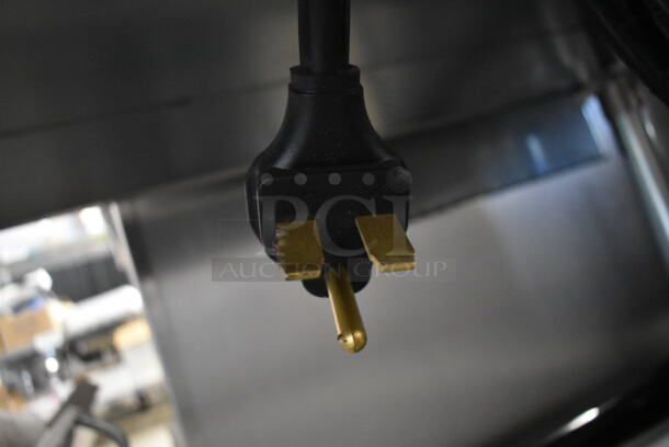 BRAND NEW SCRATCH AND DENT! KoolMore KM-OWS-5SG Stainless Steel Commercial Electric Powered 5 Well Steam Table w/ Under Shelf. 240 Volts. Stock Picture Used as Gallery. - Image 8 of 12