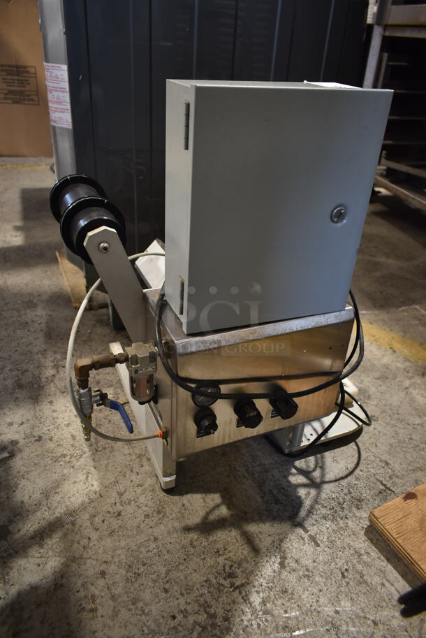 Quadrel TL2 Semi Automatic Labeling Machine 120 Volts, 1 Phase. Tested and Working! - Image 6 of 9
