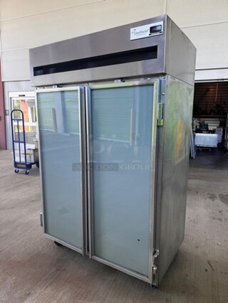 Delfield 6051XL-G-47 Two Section Full Door Reach-in Refrigerator, 115V (Running but it's not cooling) 50X32X80
