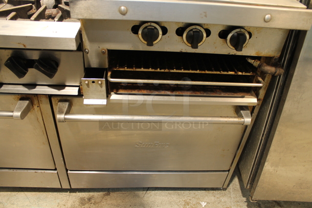 Garland X60-6R24RR Stainless Steel Commercial Natural Gas Powered 6 Burner Range w/ Right Side Flat Top Griddle, 2 Ovens, Back Splash and Over Shelf. - Image 5 of 10