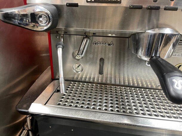 Working! Rancilio CLASSE 6  2 Group Manual Commercial Espresso Machine w/ 2 Steam Wand & 11 Liter Boiler, 230v/1ph NSF Tested and Working! - Image 4 of 9