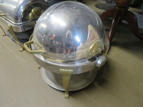 One Bon Chef 3 Quart Round Roll Top Chafer With Gold Accent. - Image 2 of 3