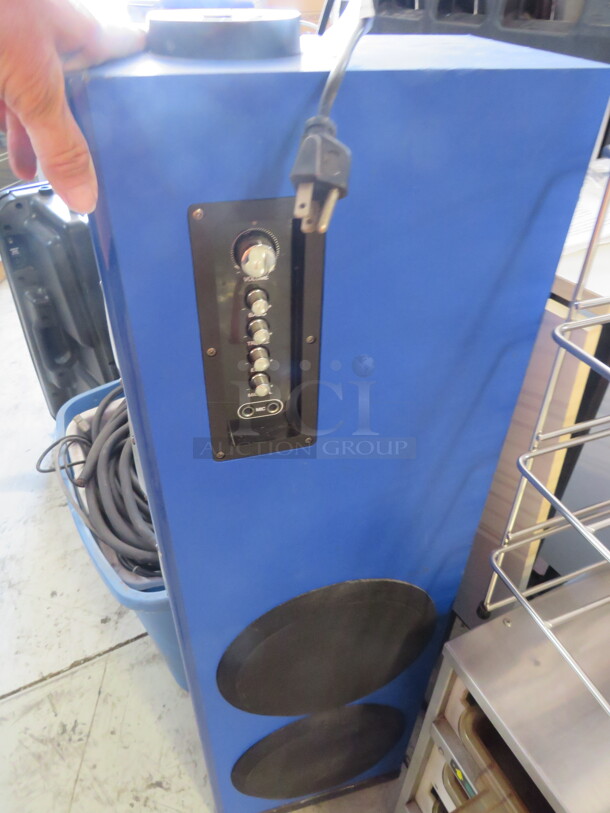 One Bud Light Speaker/Player With USB. - Image 4 of 4