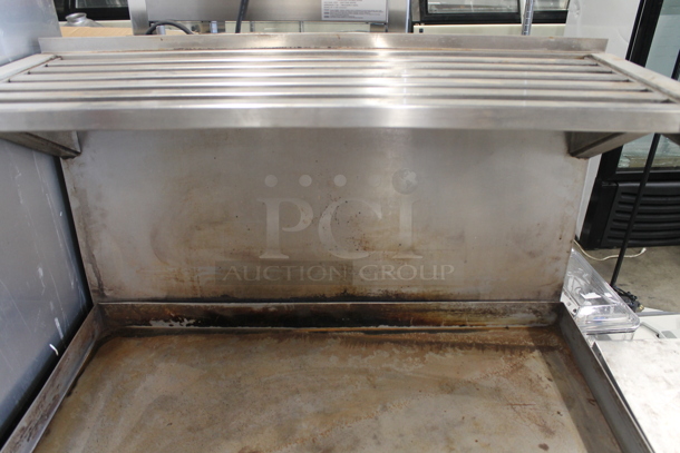 Garland M47R Stainless Steel Commercial Natural Gas Powered Flat Top Griddle w/ Oven, Over Shelf and Back Splash. - Image 3 of 9