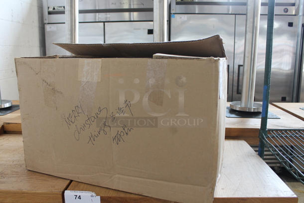 ALL ONE MONEY! Box of Christmas Decorations - Image 2 of 2