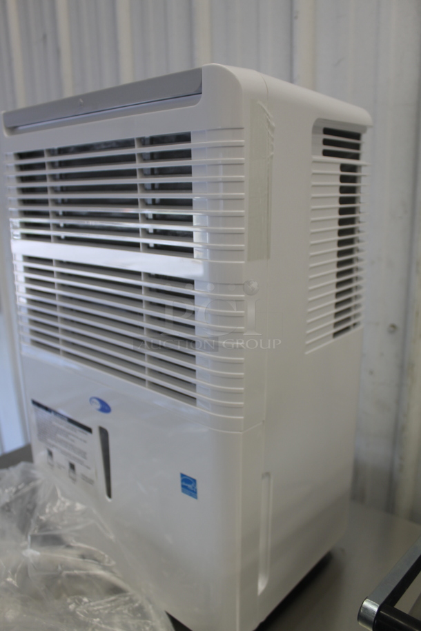 BRAND NEW SCRATCH AND DENT! Whynter RPD-501WP 50-Pint 2-Speed Dehumidifier with Built-In Pump ENERGY STAR. 115 Volts, 1 Phase. Tested and Working! - Image 3 of 8