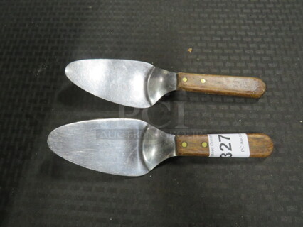 Pizza/Pie Server. 2XBID