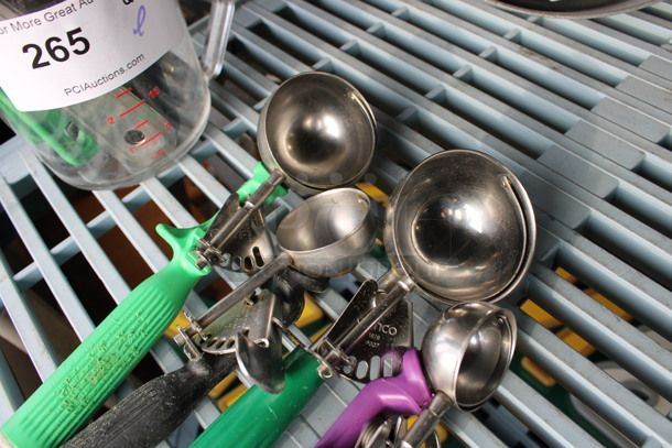 4 Various Metal Scoopers. Includes 8.5". 4 Times Your Bid! - Image 2 of 3