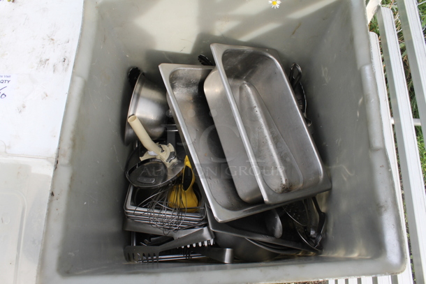 Gray Poly Trash Can w/ Contents - Image 2 of 2