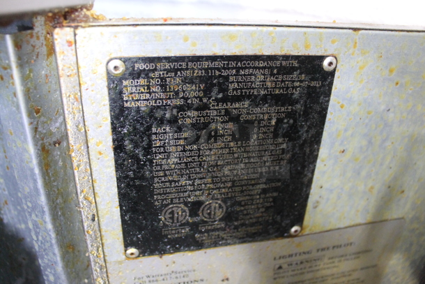 2013 Avantco F3N Stainless Steel Commercial Floor Style Natural Gas Powered Deep Fat Fryer w/ 2 Metal Fry Baskets. 90,000 BTU. - Image 9 of 11